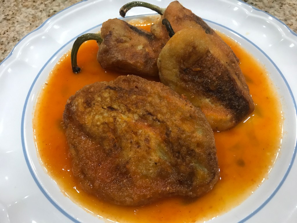 Chiles rellenos de&nbsp;atún