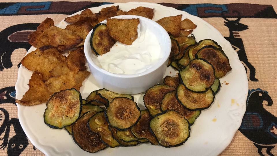 Chips de jicama y&nbsp;calabacitas