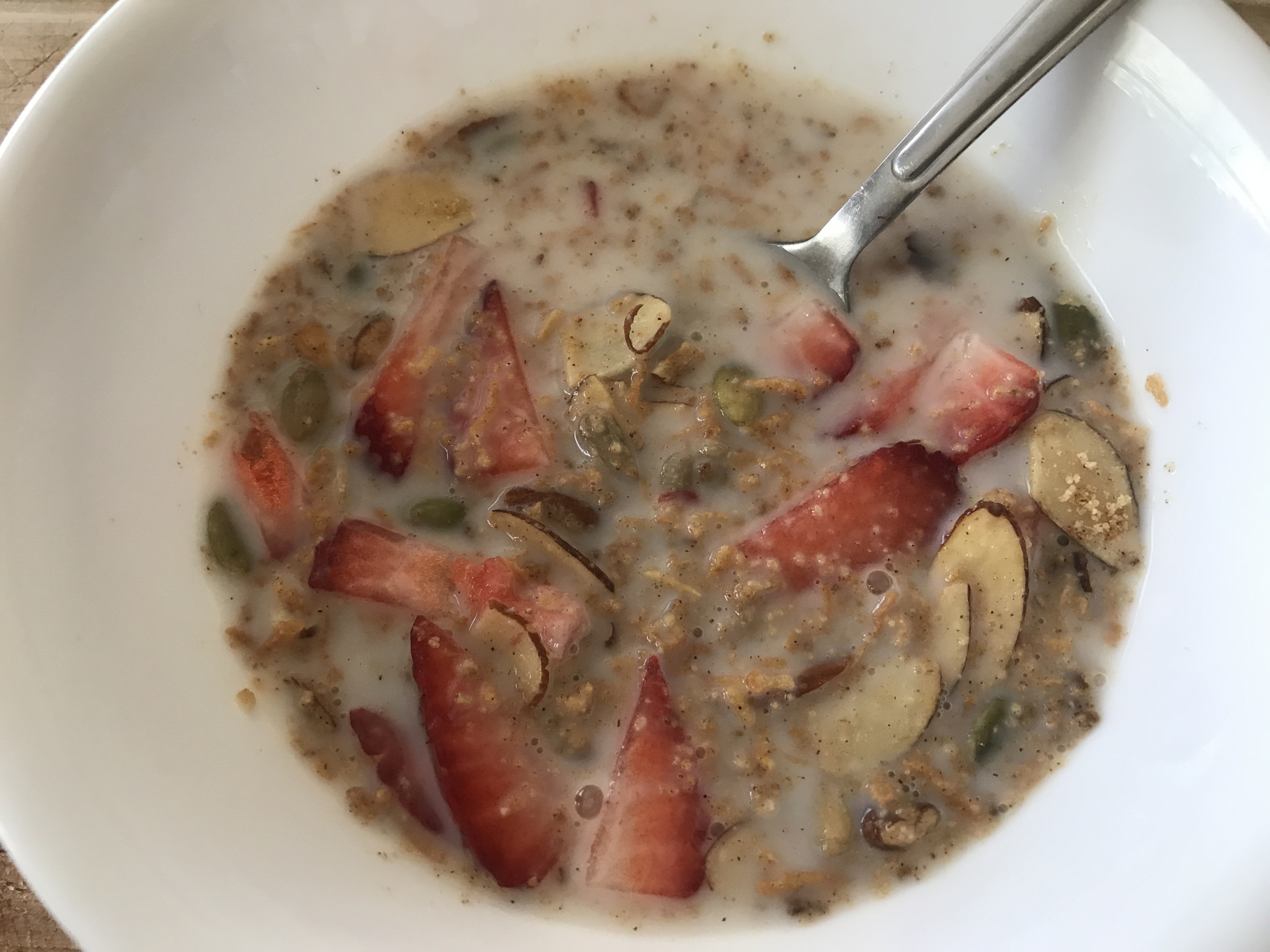 Cereal Low Carb con Harina de Almendras y Proteina