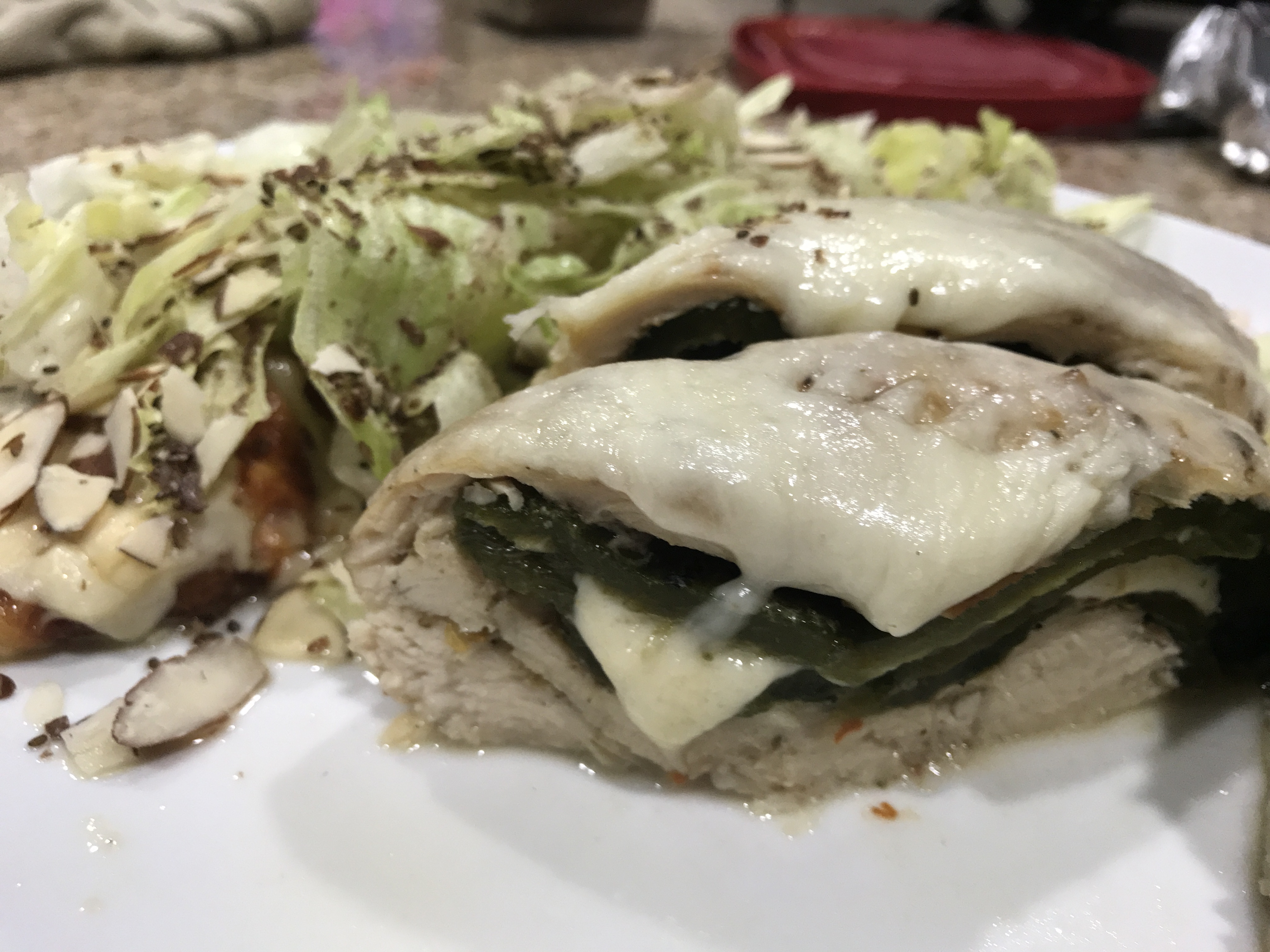 Chile relleno en pechuga