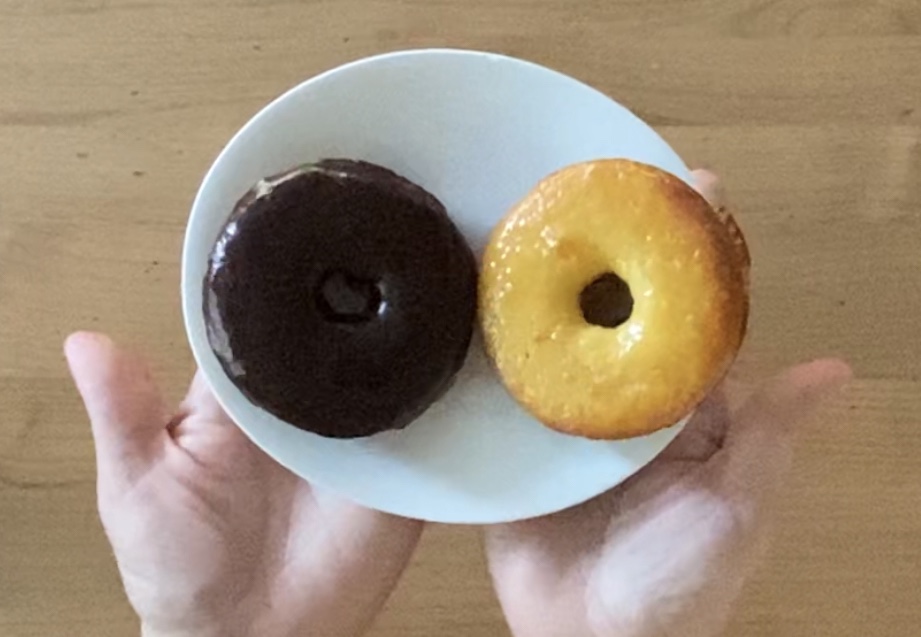 Donas Keto – Acarameladas y de Chocolate